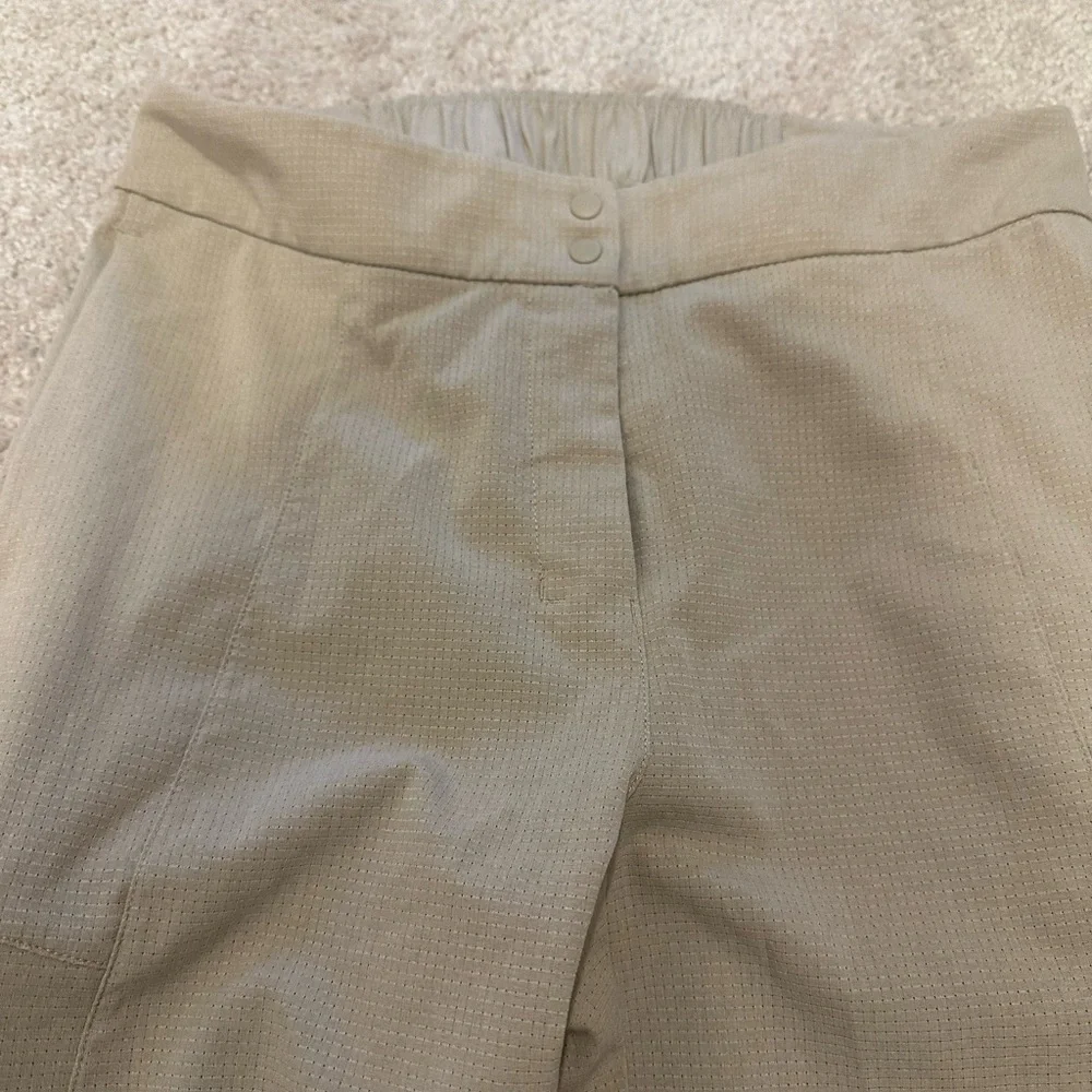 Lululemon Ventlight Cargo Mid Rise Crop 26